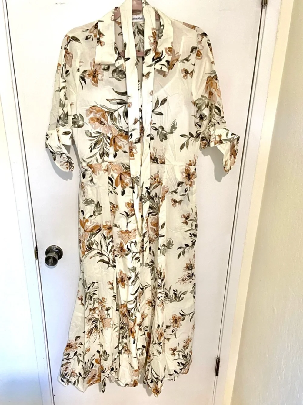 CALVIN KLEIN White Floral Button-Front Tie-Waist Dress - Picture 8 of 8